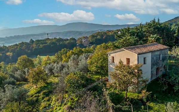 casale in vendita a Chianciano Terme