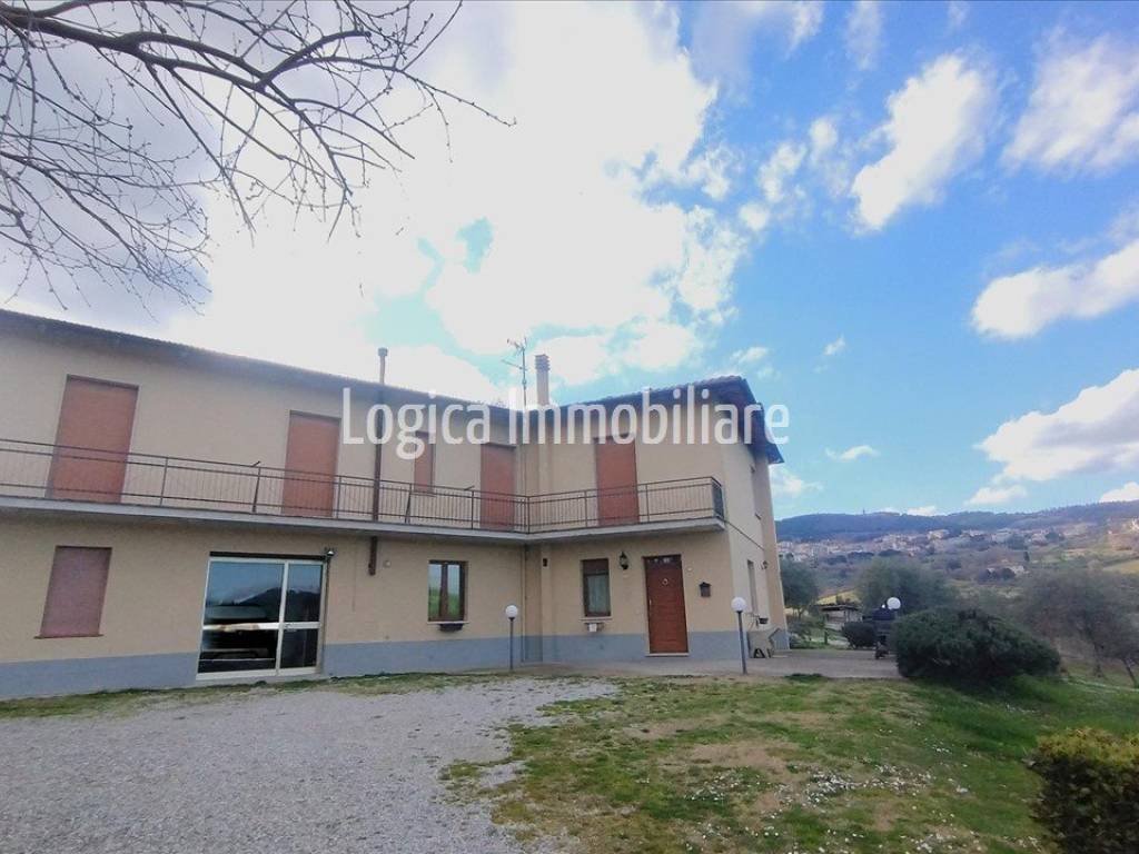 casa indipendente in vendita a Chianciano Terme