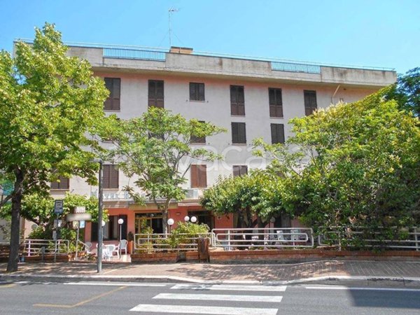 negozio in vendita a Chianciano Terme