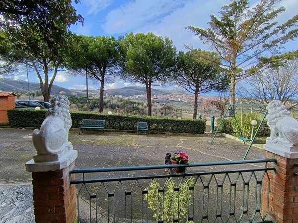 casa indipendente in vendita a Chianciano Terme