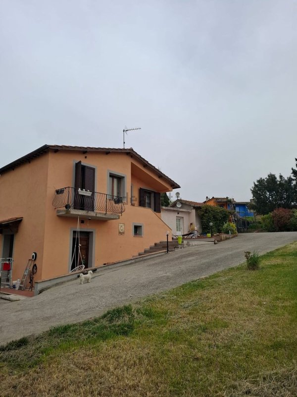 casa indipendente in vendita a Chianciano Terme
