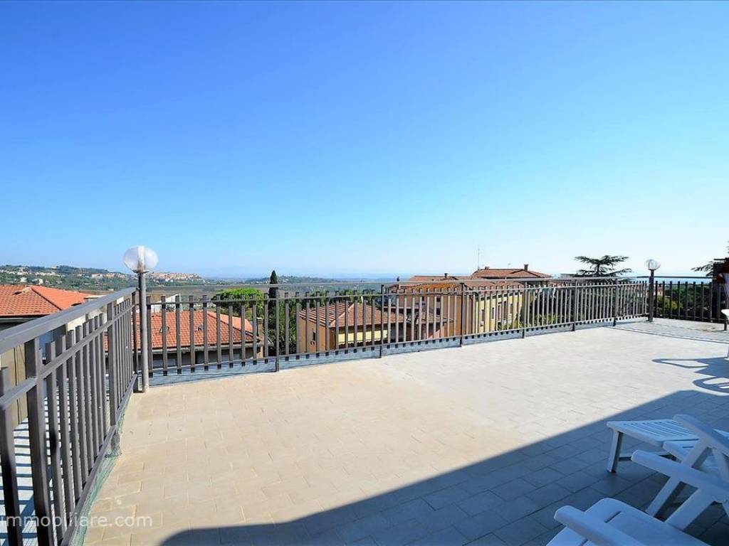 negozio in vendita a Chianciano Terme