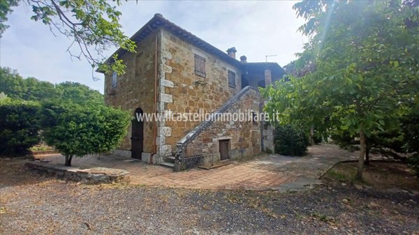 casale in vendita a Chianciano Terme
