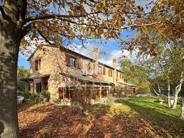 casa indipendente in vendita a Chianciano Terme