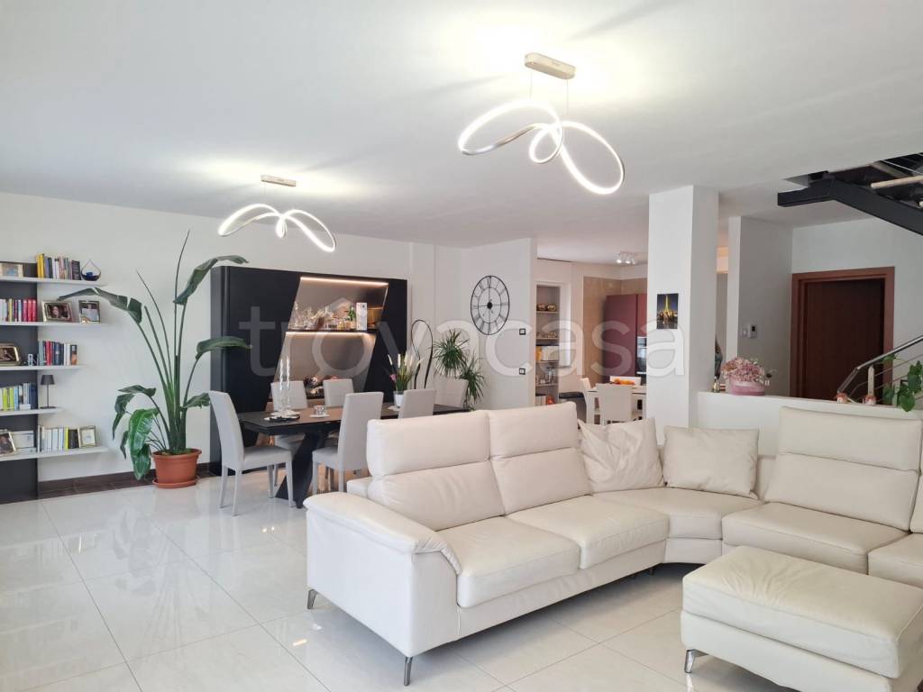 casa indipendente in vendita a Chianciano Terme