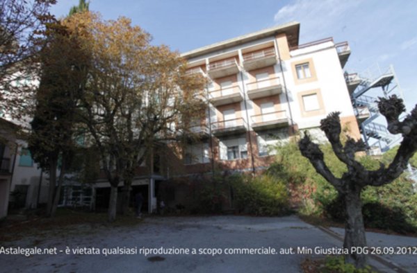 albergo in vendita a Chianciano Terme