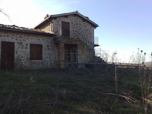 casa indipendente in vendita a Chiusdino