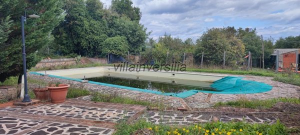 casa indipendente in vendita a Chiusdino