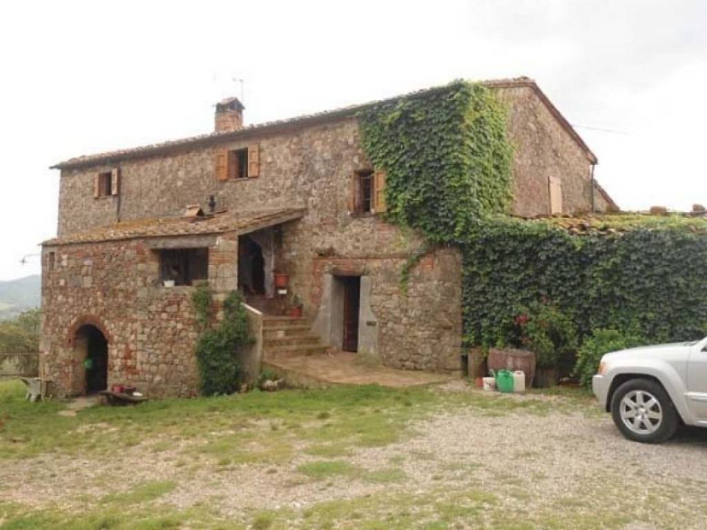 casa indipendente in vendita a Chiusdino