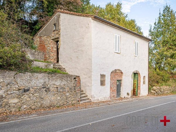 casa indipendente in vendita a Chiusdino in zona Ciciano