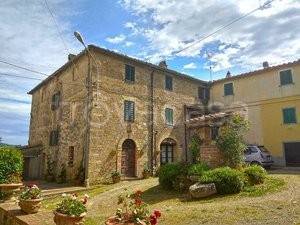 casa indipendente in vendita a Chiusdino in zona Palazzetto.