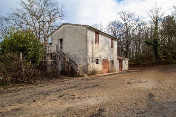 casale in vendita a Chiusdino in zona Fròsini