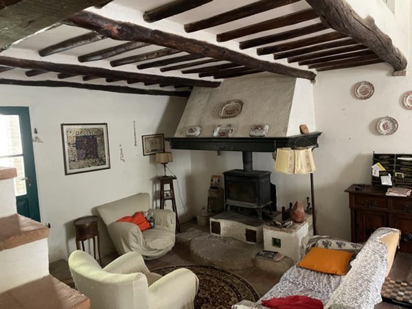 casa indipendente in vendita a Chiusdino in zona Fròsini