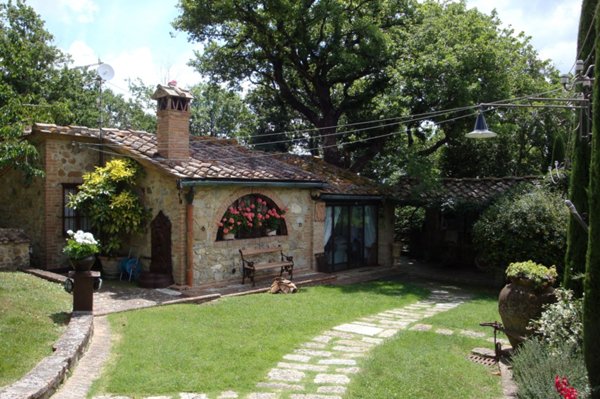 casale in vendita a Chiusdino