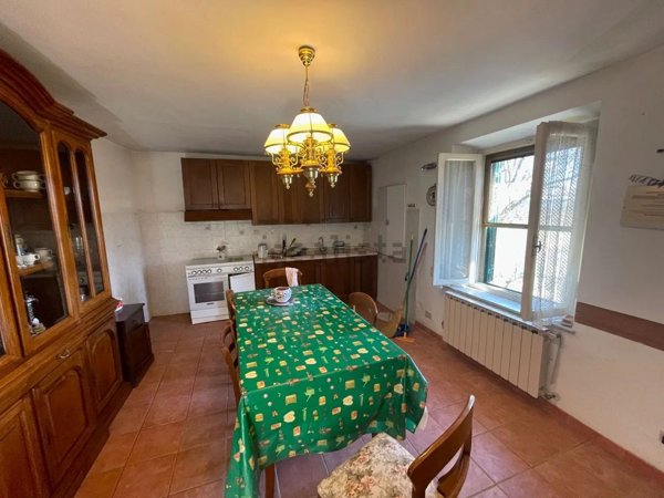 appartamento in vendita a Chiusdino in zona Palazzetto.
