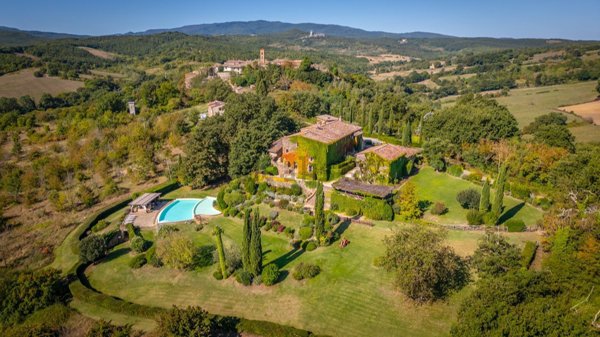 casale in vendita a Chiusdino in zona Montalcinello
