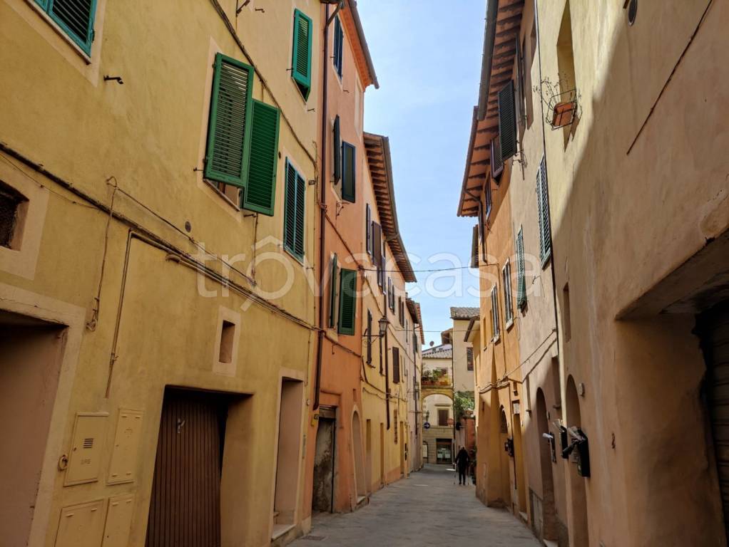 casa indipendente in vendita a Chiusi