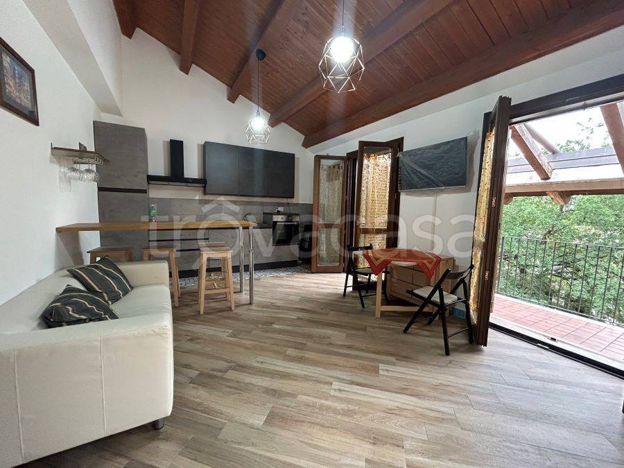 casa indipendente in vendita a Chiusi