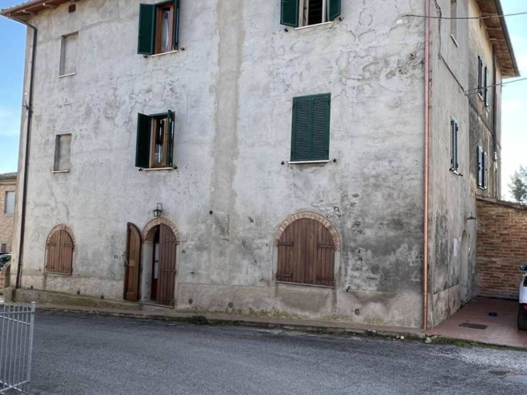 appartamento in vendita a Chiusi in zona Montallese