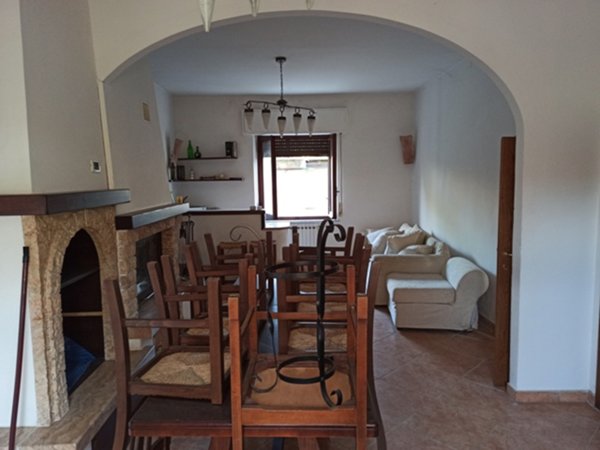casa indipendente in vendita a Chiusi