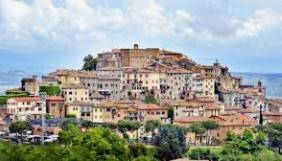 intera palazzina in vendita a Chiusi