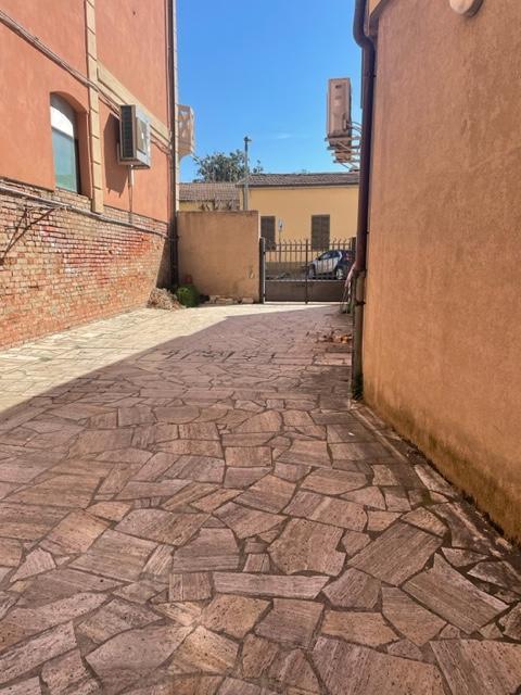 locale commerciale in vendita a Chiusi