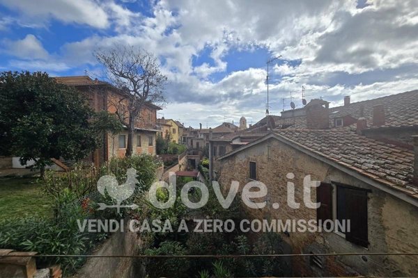appartamento in vendita a Chiusi in zona Chiusi Scalo