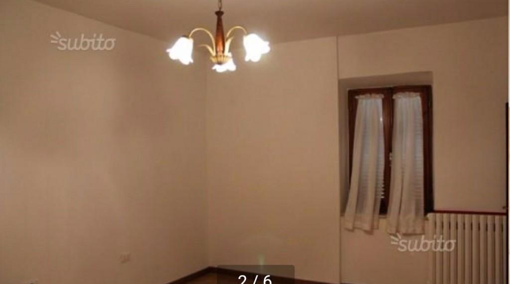 casa indipendente in vendita a Chiusi