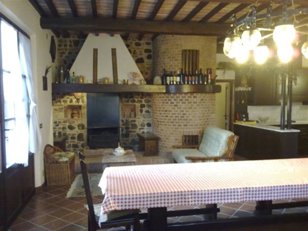 casa indipendente in vendita a Chiusi
