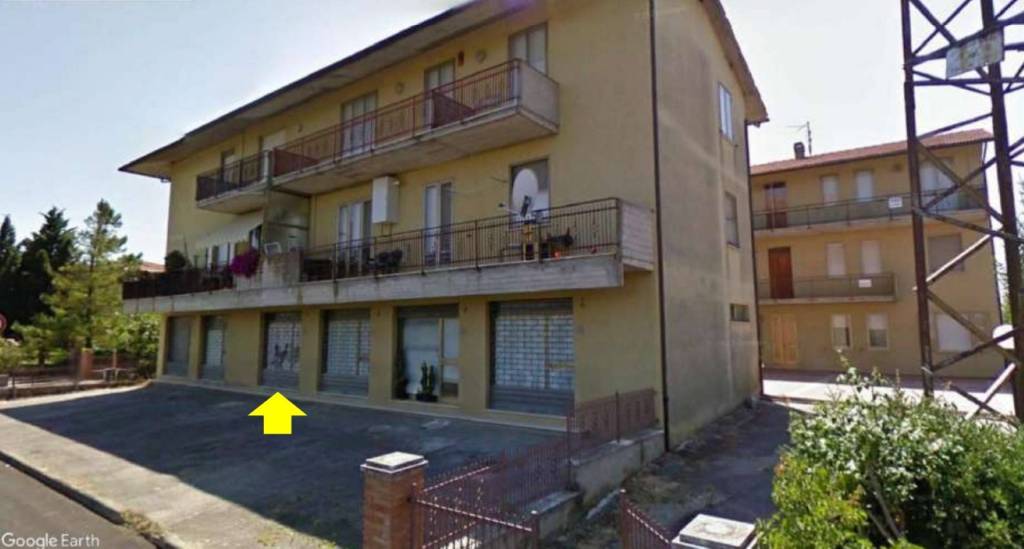 negozio in vendita a Chiusi in zona Macciano