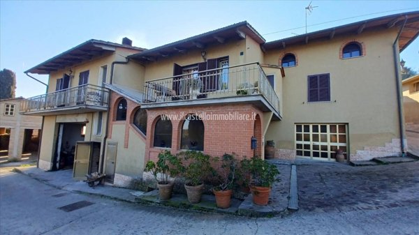 azienda agricola in vendita a Chiusi