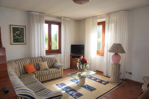 casa indipendente in vendita a Chiusi in zona Montallese