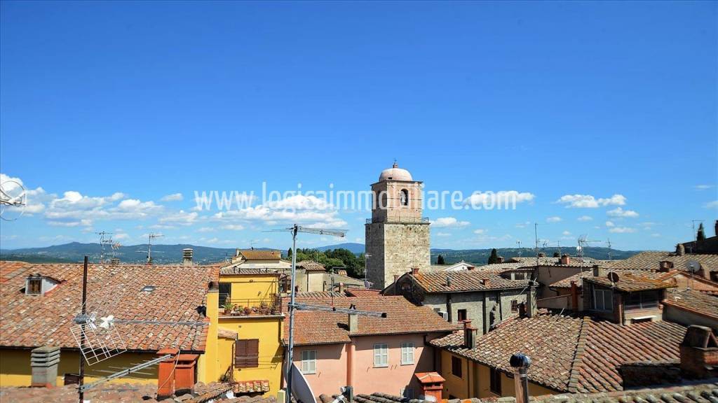 casa indipendente in vendita a Chiusi in zona Chiusi Scalo