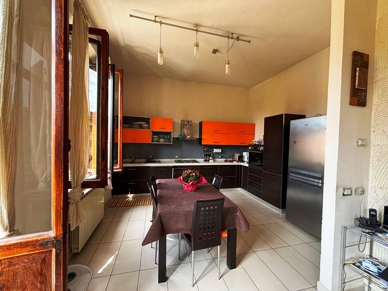 appartamento in vendita a Chiusi in zona Chiusi Scalo