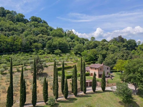 casa indipendente in vendita a Chiusi