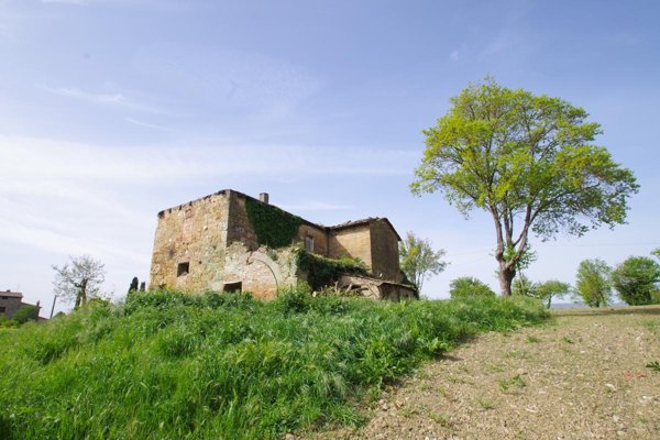 casale in vendita a Chiusi