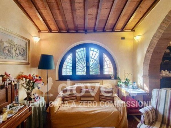 casa indipendente in vendita a Chiusi in zona Chiusi Scalo