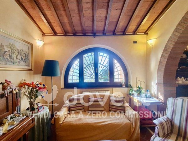 casa indipendente in vendita a Chiusi in zona Chiusi Scalo