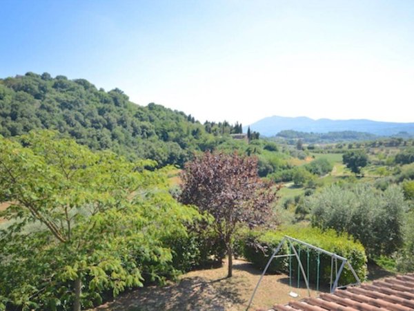 casa indipendente in vendita a Chiusi