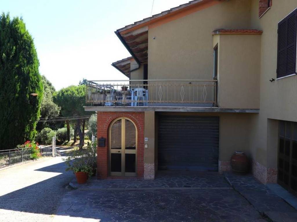 casa indipendente in vendita a Chiusi