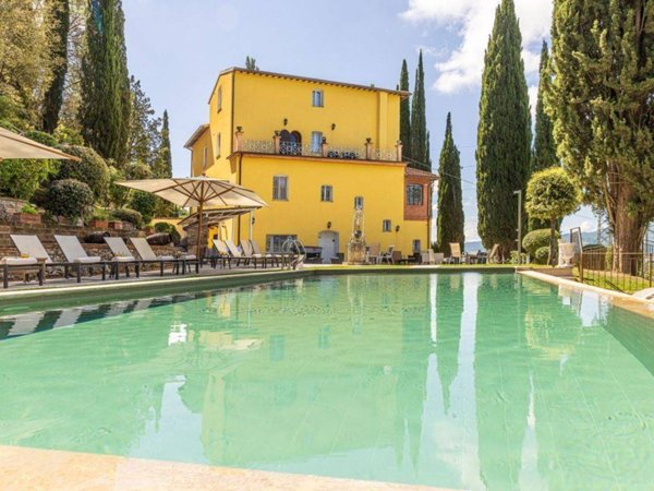 casa indipendente in vendita a Chiusi