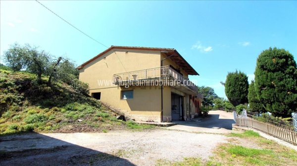 casale in vendita a Chiusi