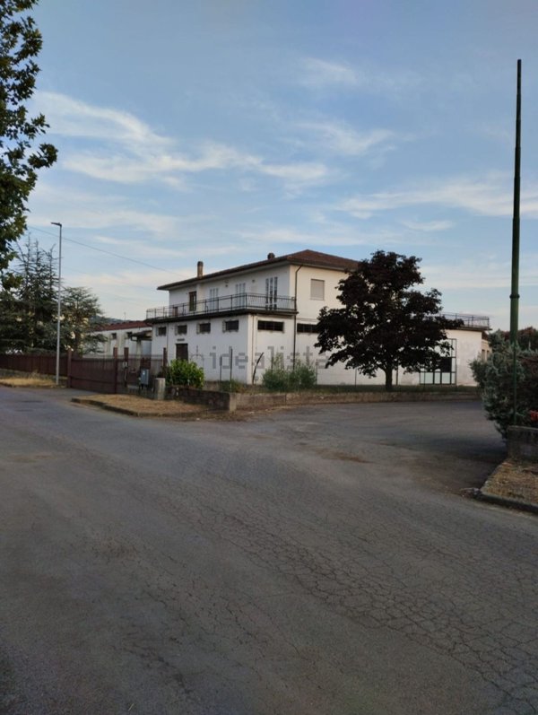 casa indipendente in vendita a Chiusi