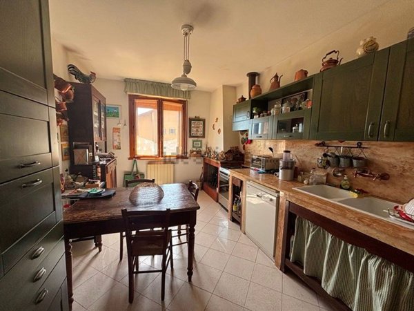 appartamento in vendita a Chiusi in zona Chiusi Scalo