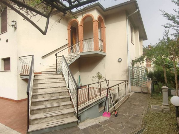casa indipendente in vendita a Chiusi in zona Chiusi Scalo