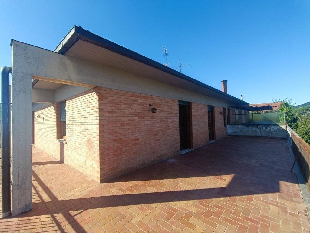 appartamento in vendita a Chiusi in zona Chiusi Scalo