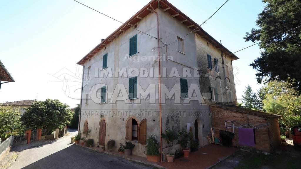 appartamento in vendita a Chiusi in zona Montallese