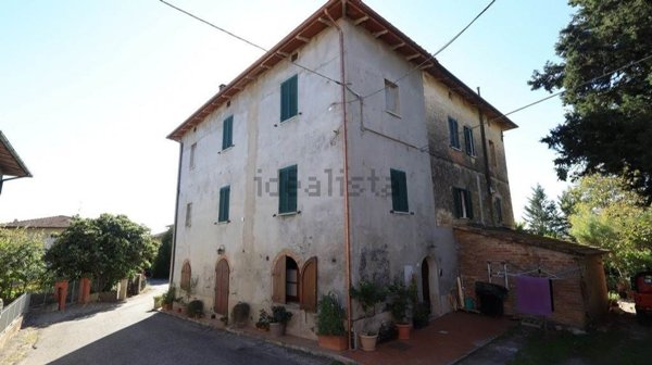 appartamento in vendita a Chiusi in zona Montallese