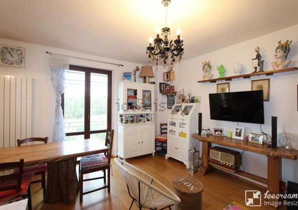 appartamento in vendita a Chiusi in zona Querce al Pino