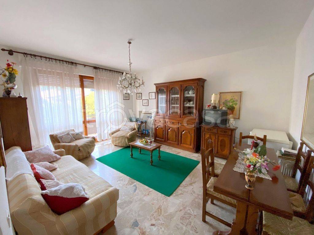 appartamento in vendita a Chiusi in zona Chiusi Scalo